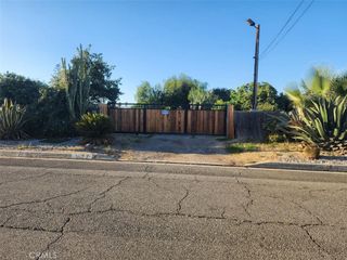 1677 E Cooley Avenue, San Bernardino, CA 92408