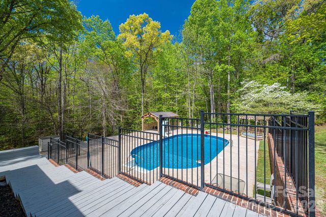 4703 N Nc 16 Business Highway, Denver, NC 28037