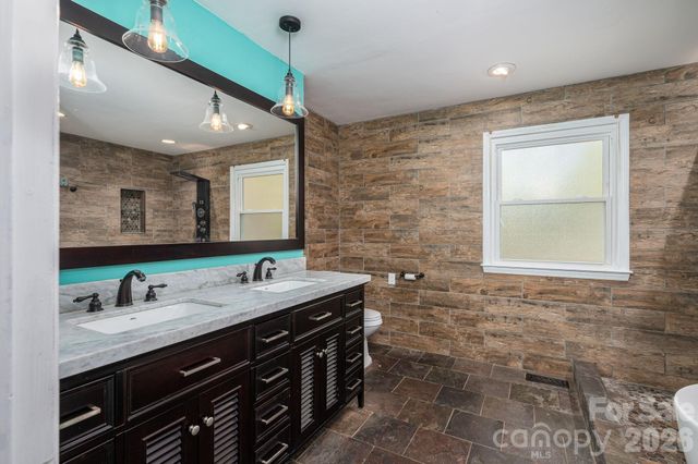 4703 N Nc 16 Business Highway, Denver, NC 28037