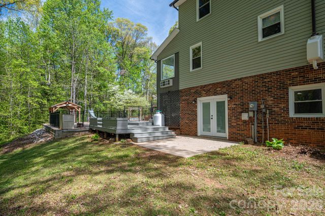 4703 N Nc 16 Business Highway, Denver, NC 28037