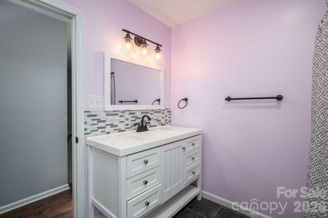 4703 N Nc 16 Business Highway, Denver, NC 28037