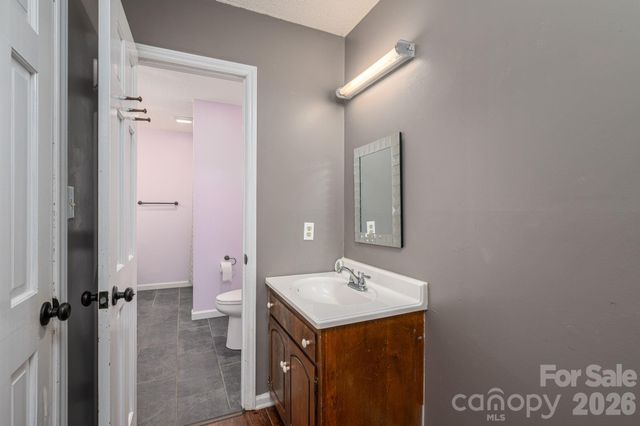 4703 N Nc 16 Business Highway, Denver, NC 28037