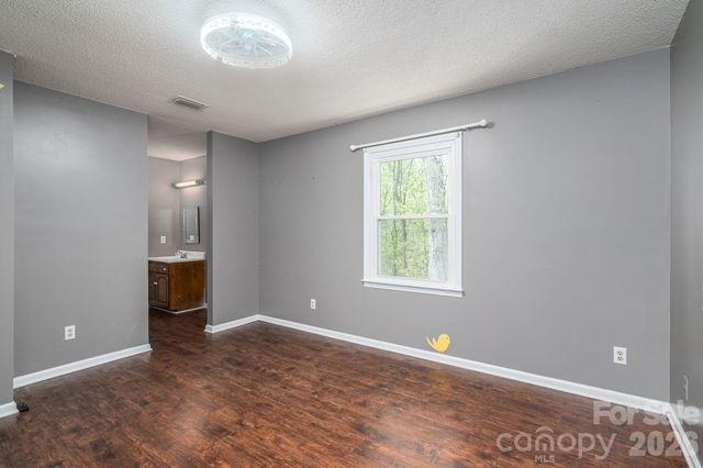 4703 N Nc 16 Business Highway, Denver, NC 28037