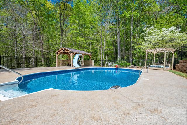 4703 N Nc 16 Business Highway, Denver, NC 28037