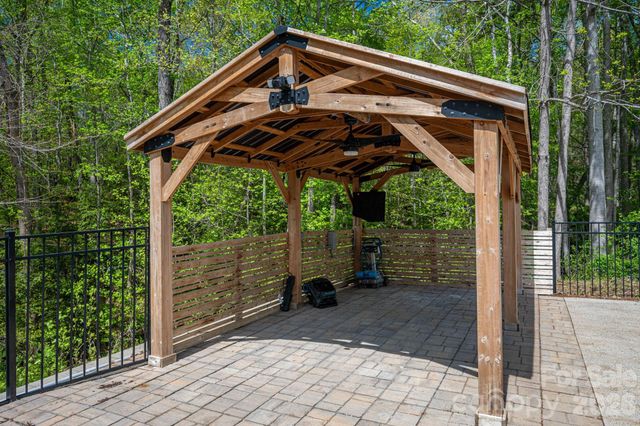 4703 N Nc 16 Business Highway, Denver, NC 28037