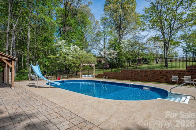 4703 N Nc 16 Business Highway, Denver, NC 28037