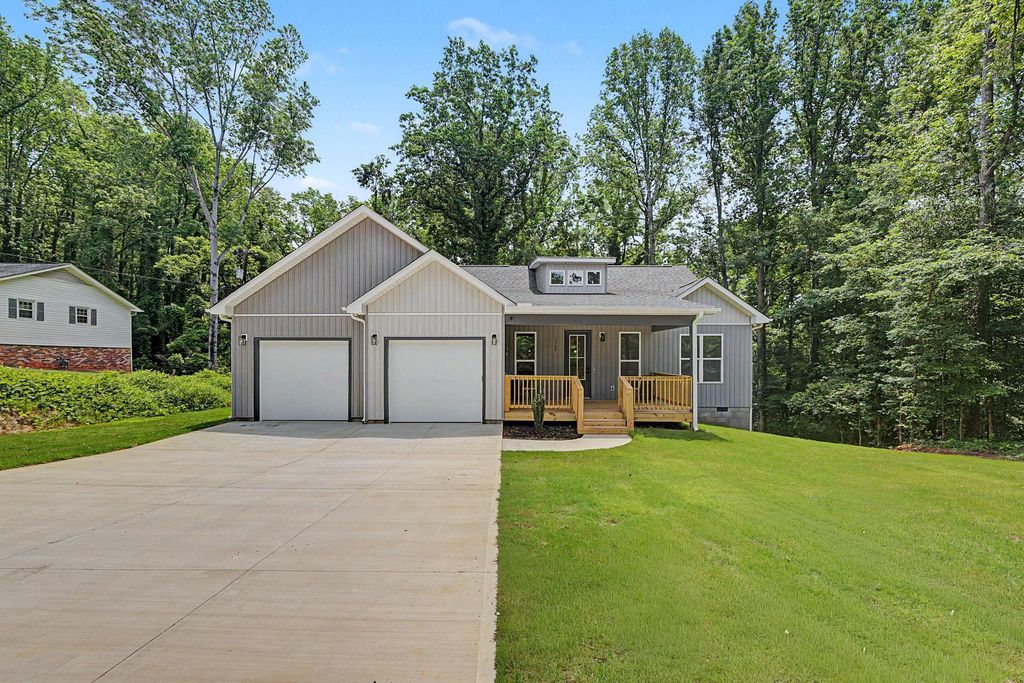 3388 E Croft Circle, Spartanburg, SC 29302
