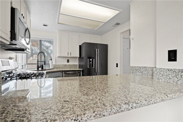 41183 Primula, Murrieta, CA 92562