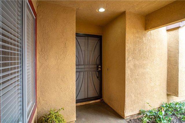 41183 Primula, Murrieta, CA 92562