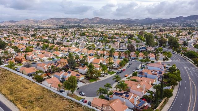 41183 Primula, Murrieta, CA 92562