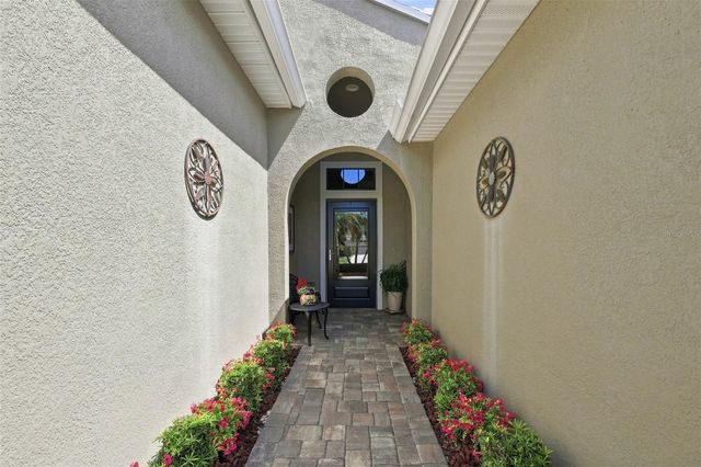 441 NOBLE FAIRE DRIVE, Sun City Center, FL 33573
