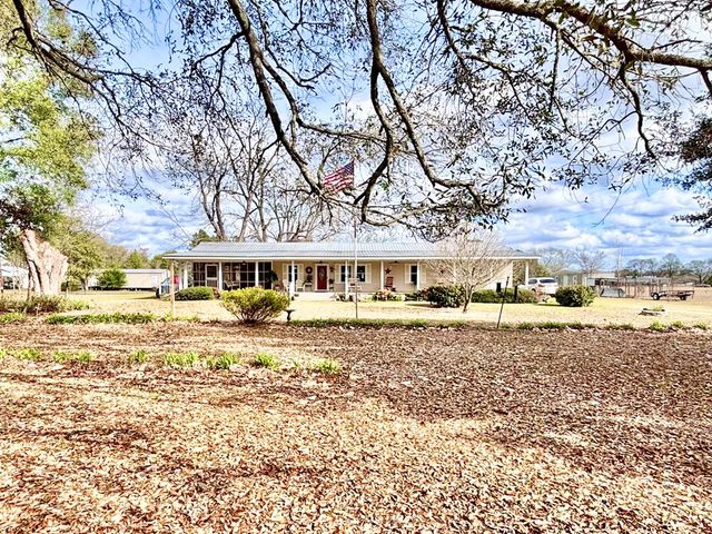 449 County Road 112, Columbia, AL 36319