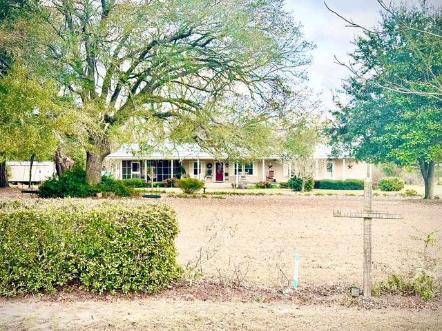 449 County Road 112, Columbia, AL 36319