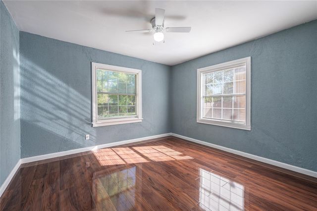 715 Center Street, Pasadena, TX 77506