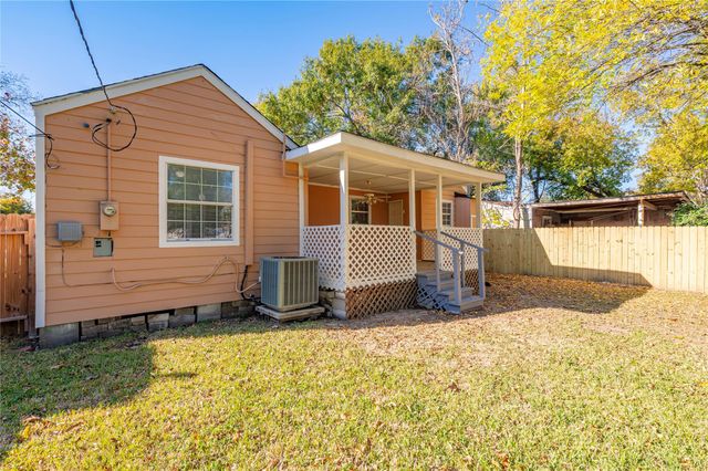 715 Center Street, Pasadena, TX 77506