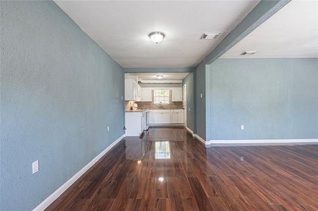 715 Center Street, Pasadena, TX 77506