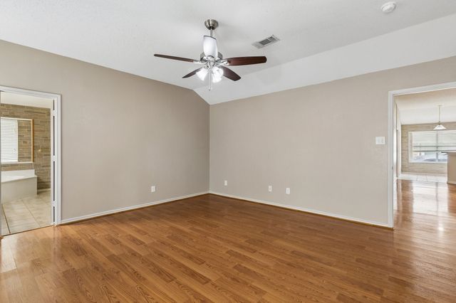 300 Thomas Drive, Murphy, TX 75094
