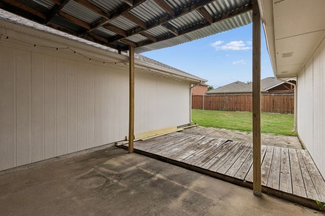 300 Thomas Drive, Murphy, TX 75094