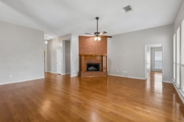 300 Thomas Drive, Murphy, TX 75094