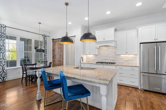 2414 Vetrina Way, Apex, NC 27502