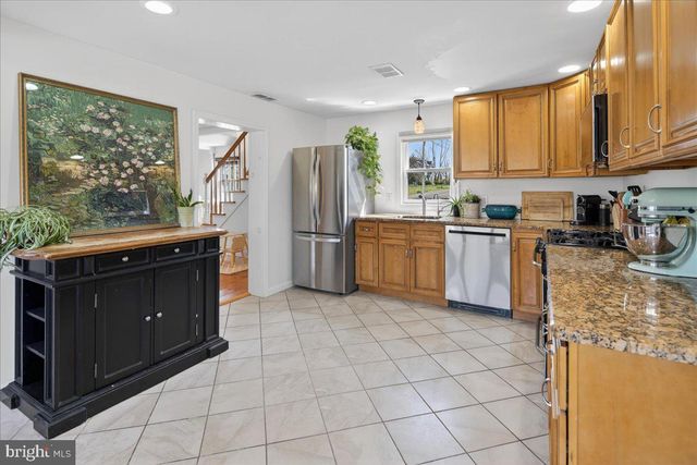 487 FEDERAL CITY RD, Pennington, NJ 08534