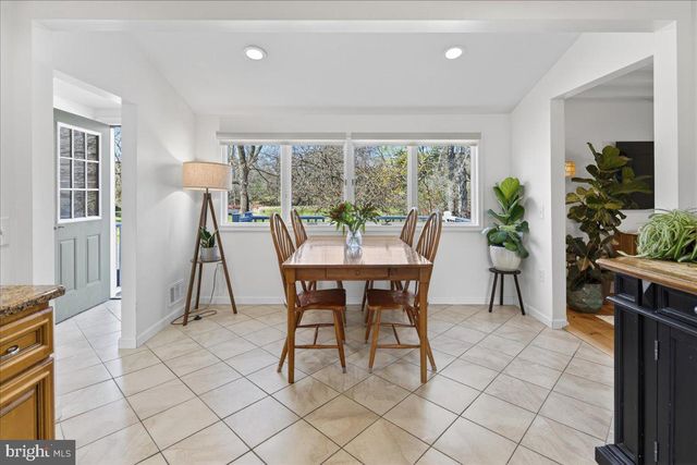 487 FEDERAL CITY RD, Pennington, NJ 08534