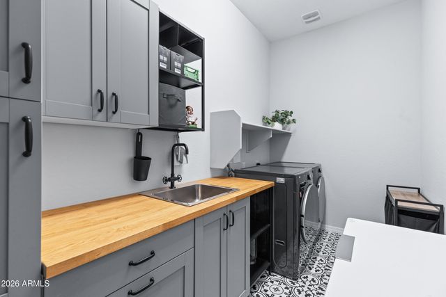 22476 E ORCHARD Lane, Queen Creek, AZ 85142