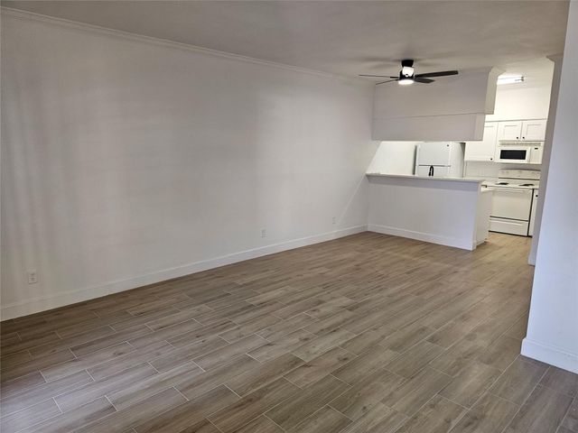 2626 Holly Hall Street 601, Houston, TX 77054