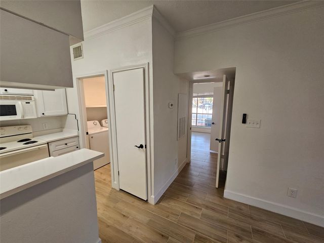 2626 Holly Hall Street 601, Houston, TX 77054