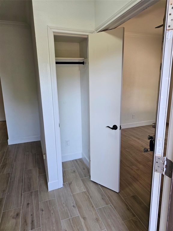 2626 Holly Hall Street 601, Houston, TX 77054