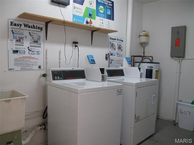 7609 Hazelcrest Drive G, Hazelwood, MO 63042