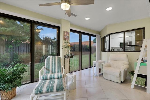 805 Reef Point CIR, Naples, FL 34108