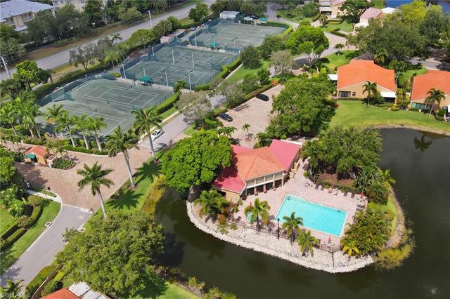 805 Reef Point CIR, Naples, FL 34108