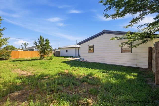 824 E PROSSER RD, Cheyenne, WY 82007