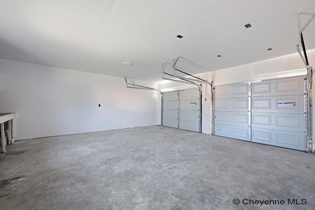 824 E PROSSER RD, Cheyenne, WY 82007