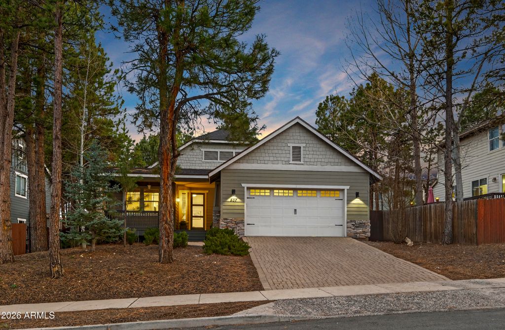 537 W CINNABAR Trail, Flagstaff, AZ 86005