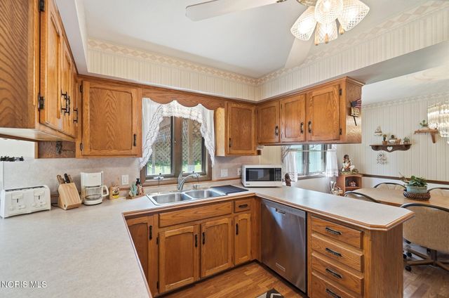 126 Luella Avenue, Oregon, OH 43616