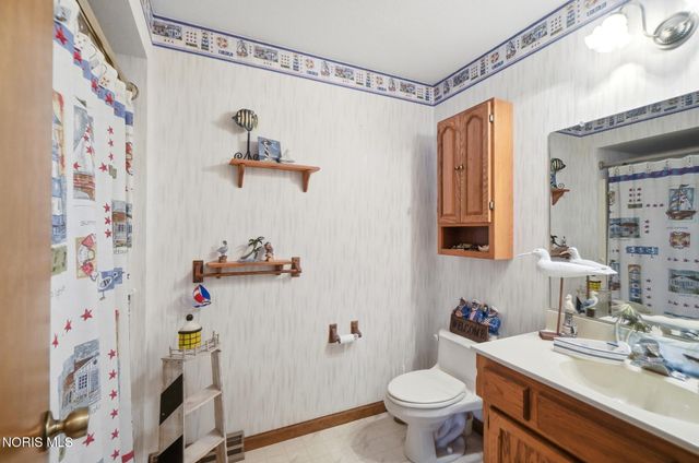 126 Luella Avenue, Oregon, OH 43616