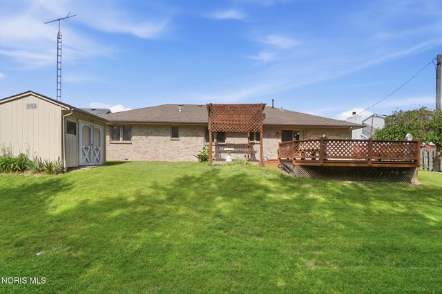 126 Luella Avenue, Oregon, OH 43616