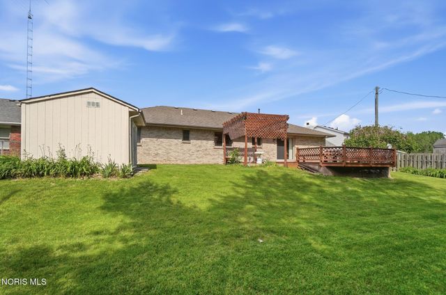 126 Luella Avenue, Oregon, OH 43616