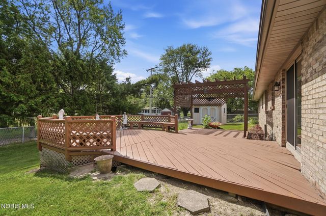 126 Luella Avenue, Oregon, OH 43616