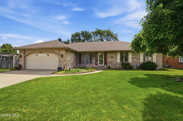126 Luella Avenue, Oregon, OH 43616