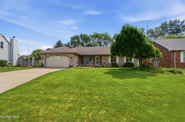 126 Luella Avenue, Oregon, OH 43616