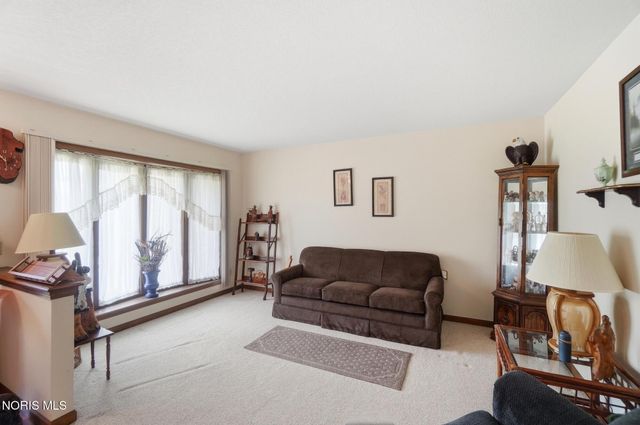 126 Luella Avenue, Oregon, OH 43616
