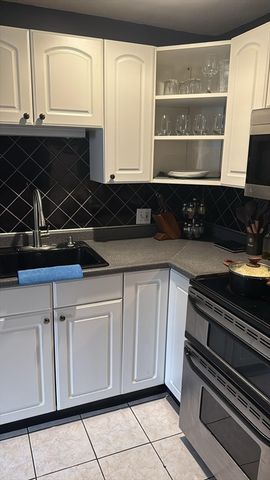 6 Tara Dr 5, Weymouth, MA 02188