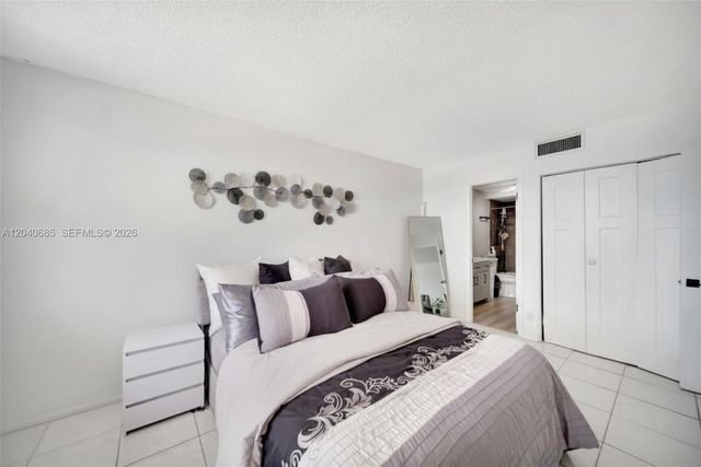 427 Golden Isles Drive 16H, Hallandale Beach, FL 33009