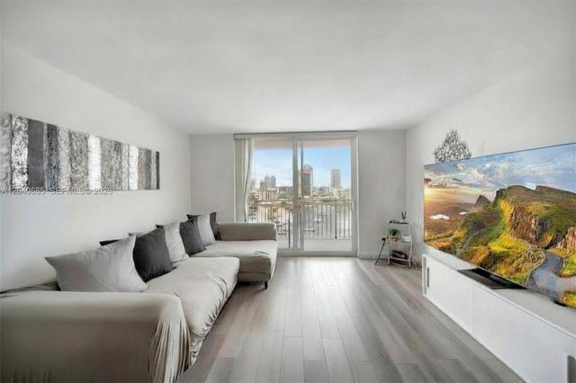 427 Golden Isles Drive 16H, Hallandale Beach, FL 33009
