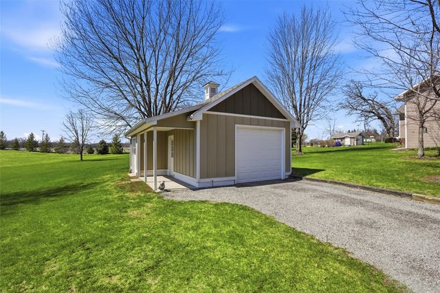 2969 Good Earth Place, Iowa City, IA 52240