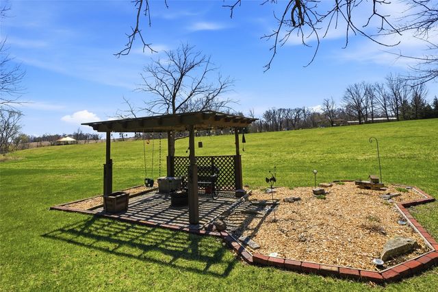 2969 Good Earth Place, Iowa City, IA 52240