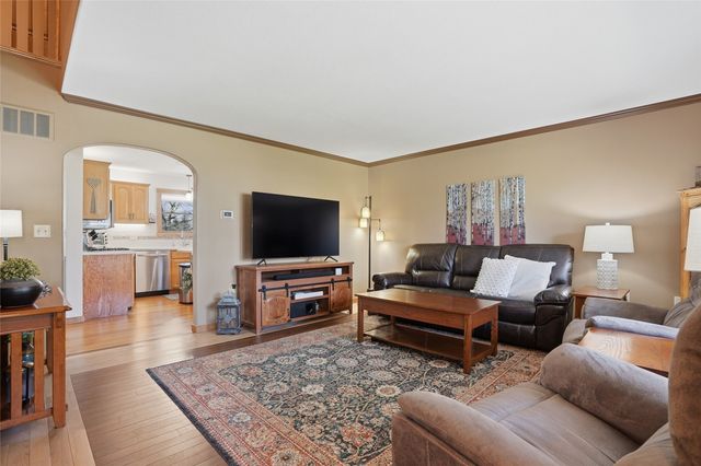 2969 Good Earth Place, Iowa City, IA 52240
